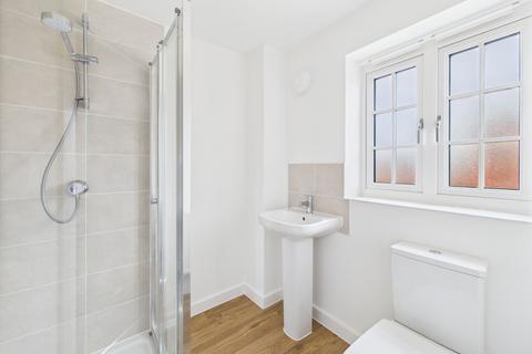 3 bedroom semi-detached house to rent, Colchester Crescent, Towcester, NN12