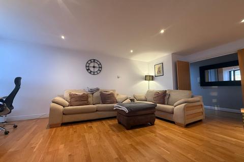 2 bedroom apartment to rent, 100 Kingsway, London, N12
