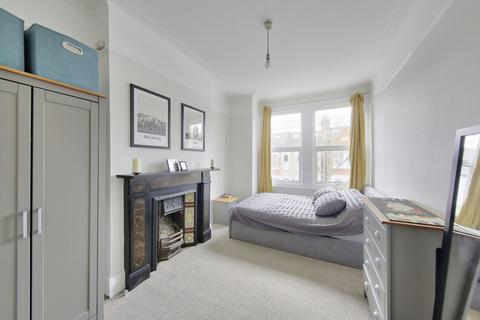 2 bedroom apartment for sale, Credenhill Street, SW16