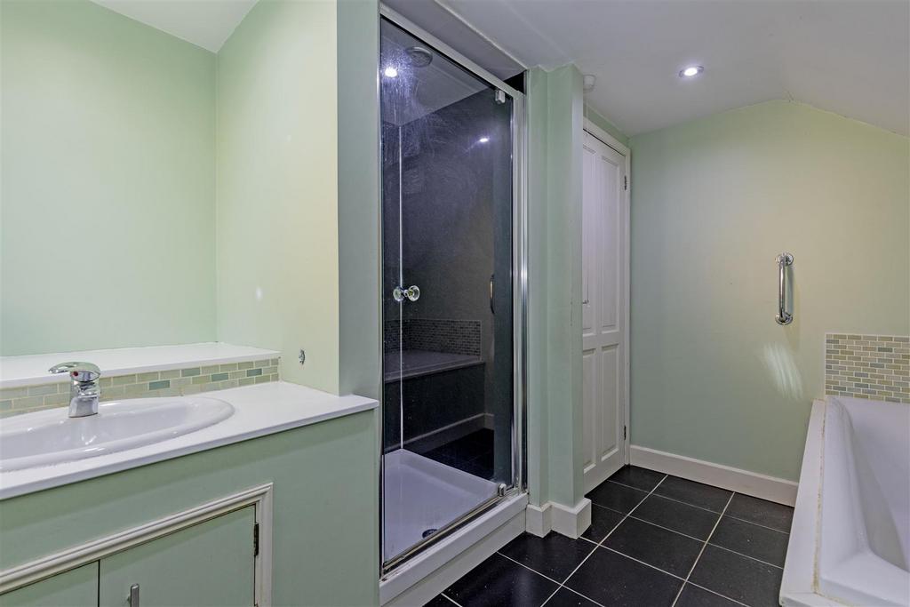 Bathroom-2.jpg