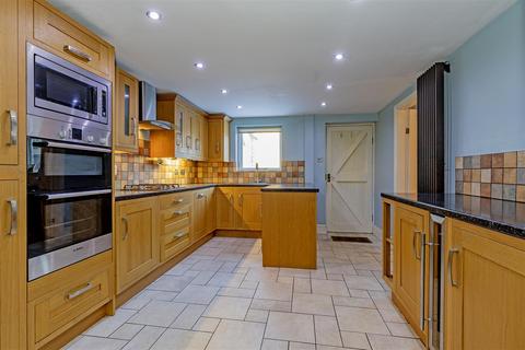 3 bedroom detached house for sale, Main Road, Bamford, Hope Valley