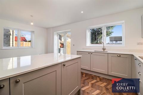 undefined, Fourfields, Rosedale Way, Cheshunt