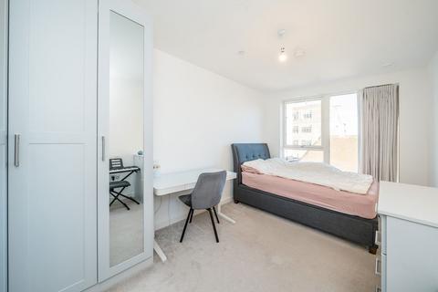 2 bedroom flat for sale, Smithy Lane, Hounslow TW3