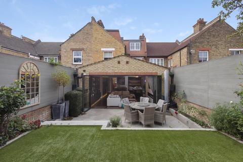 5 bedroom terraced house for sale, Ellerton Road, London, SW18