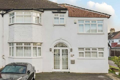 5 bedroom terraced house for sale, Briar Avenue, London SW16