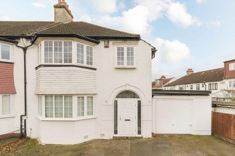3 bedroom house for sale, The Chase, London SW16