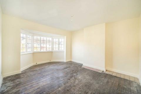 3 bedroom house for sale, The Chase, London SW16