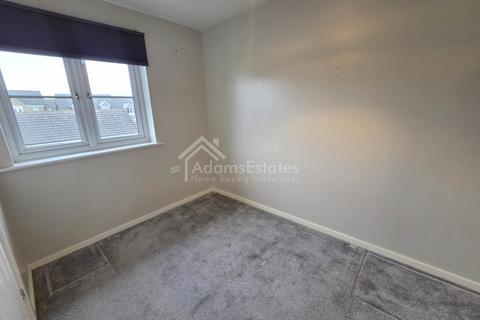 2 bedroom apartment for sale, Highfield Chase, Dewsbury