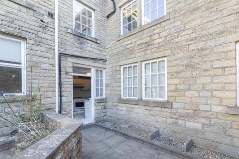 3 bedroom terraced house for sale, Morton Way, Huddersfield HD3