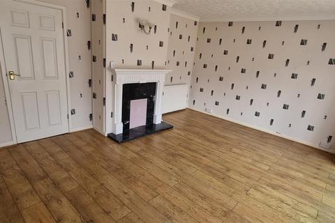3 bedroom detached house to rent, Apple Tree Close, Kidderminster DY10