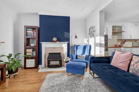 3 bedroom semi-detached house for sale, 59 Middleham Avenue, York