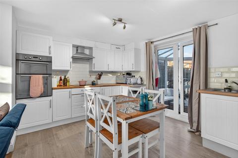 3 bedroom semi-detached house for sale, 59 Middleham Avenue, York