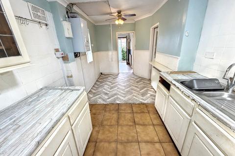 2 bedroom semi-detached house for sale, West Bromwich B71