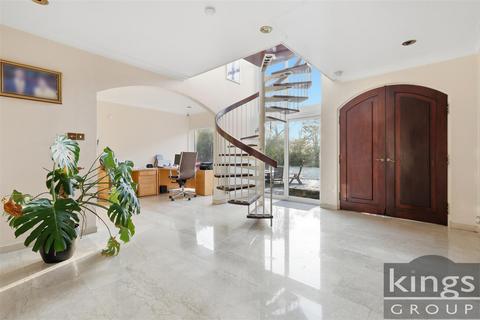 6 bedroom detached house for sale, Harlow Common, Harlow