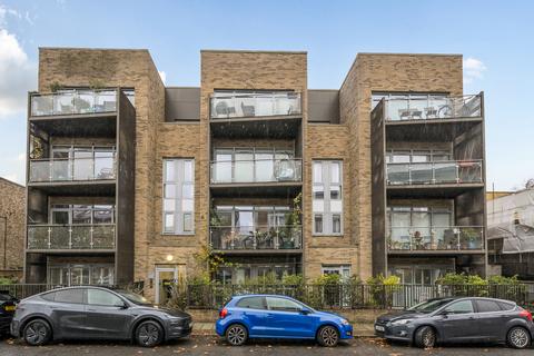 1 bedroom apartment for sale, Crystal Palace Road, London