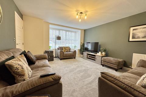 3 bedroom detached house for sale, Emmerson Spur, Methley, Leeds