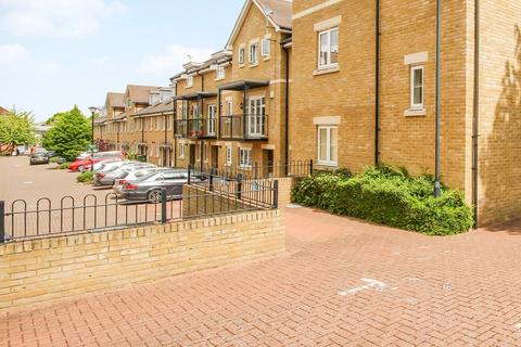 4 bedroom townhouse to rent, Mary Price Close, Oxford OX3