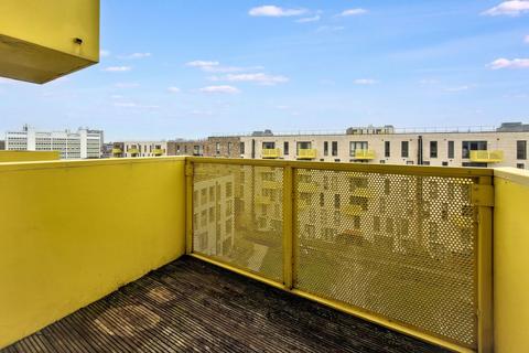 1 bedroom flat for sale, Flat 507 Sculpture House, 4 Killick Way, Mile End, London, E1 3FE