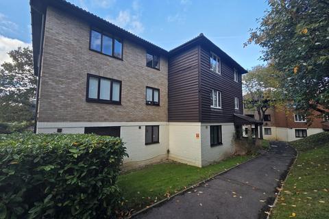 undefined, Purley CR8