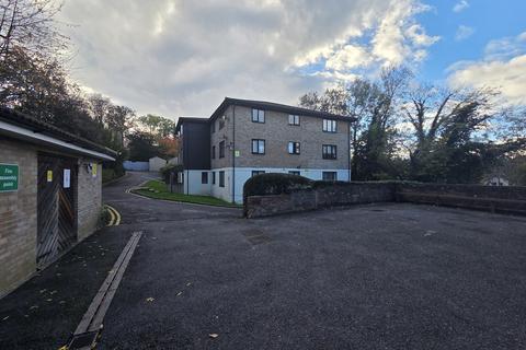 undefined, Purley CR8