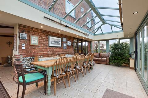 4 bedroom detached house for sale, Beeston