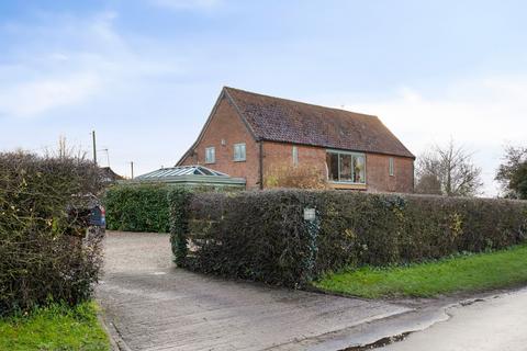 4 bedroom detached house for sale, Detached Barn with Field Views in Beeston