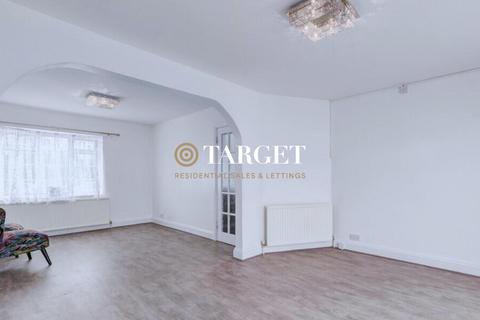 3 bedroom semi-detached house to rent, Great Cambridge Road, Cheshunt, EN8