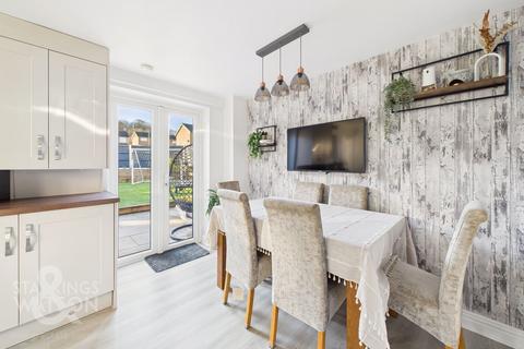 4 bedroom semi-detached house for sale, Leewood Crescent, Costessey, Norwich