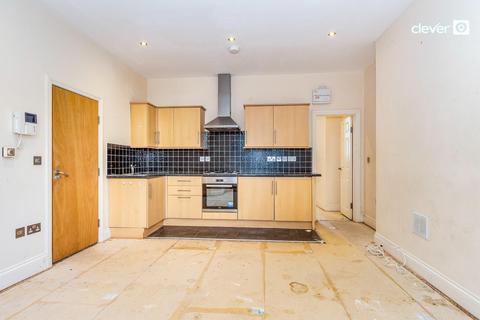 1 bedroom apartment for sale, Connaught Avenue, Plymouth PL4