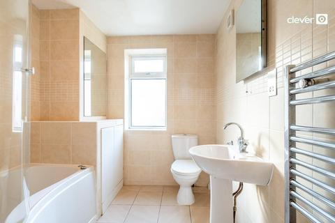 1 bedroom apartment for sale, Connaught Avenue, Plymouth PL4