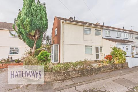2 bedroom semi-detached house to rent, Fields Road, Oakfield, NP44
