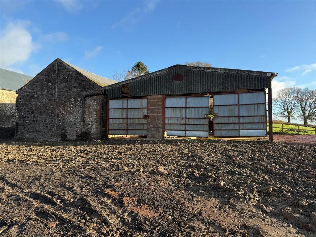 Barn 3.jpg
