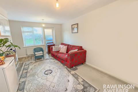 2 bedroom end of terrace house for sale, Down Street, West Molesey KT8