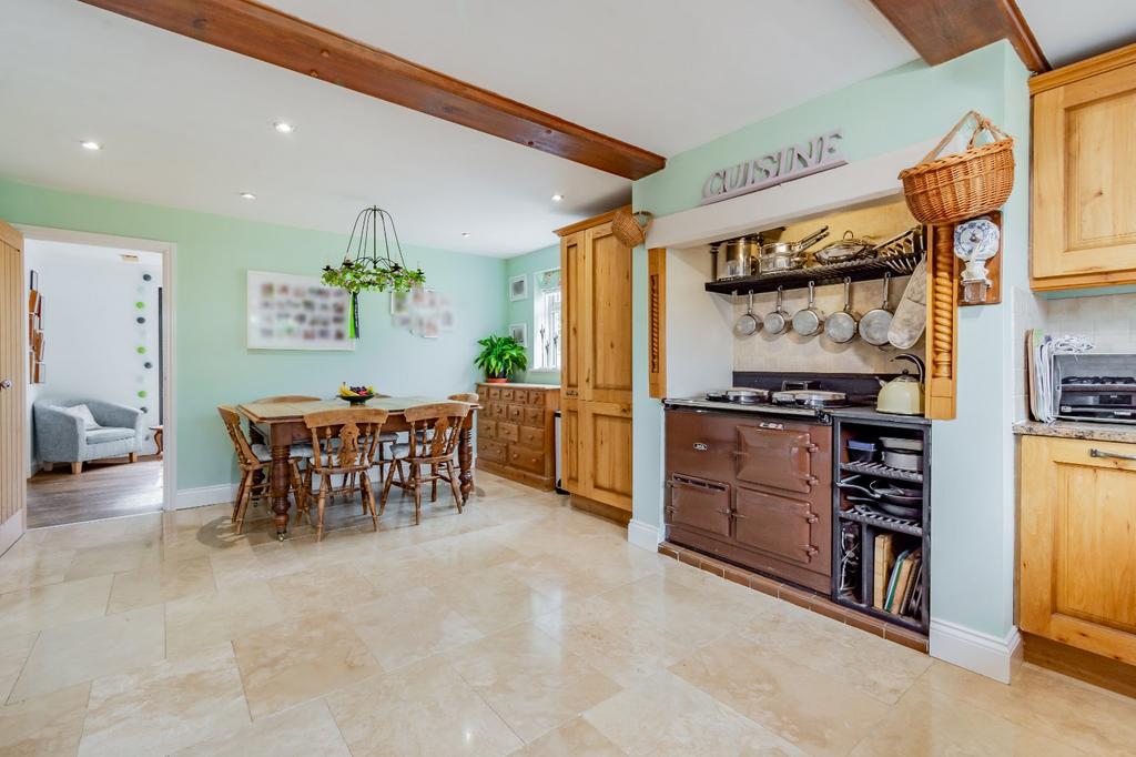 Kitchen/Dining Room