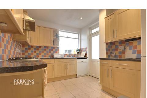 2 bedroom detached bungalow for sale, Greenford, UB6