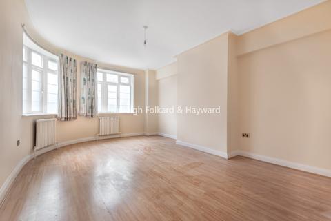 4 bedroom flat to rent, Adelaide Road, Belsize Park, London, NW3