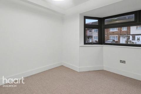 1 bedroom maisonette for sale, Maple Close, Morden