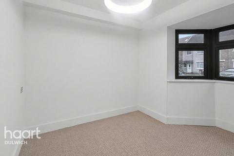 1 bedroom maisonette for sale, Maple Close, Morden