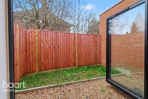 undefined, Maple Close, Morden