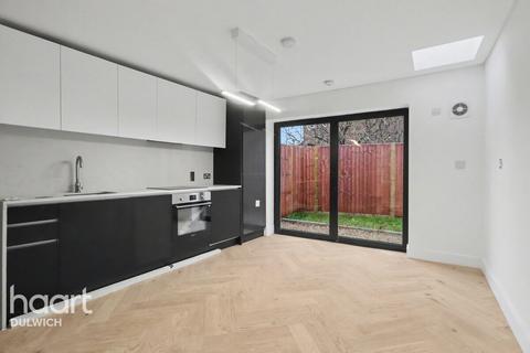 Maple Close, Morden
