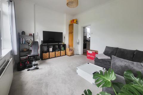1 bedroom flat to rent, Trinity Road, London SW17