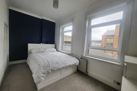 1 bedroom flat to rent, Trinity Road, London SW17