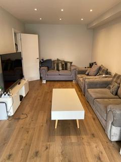 undefined, Syon Lane, Isleworth TW7