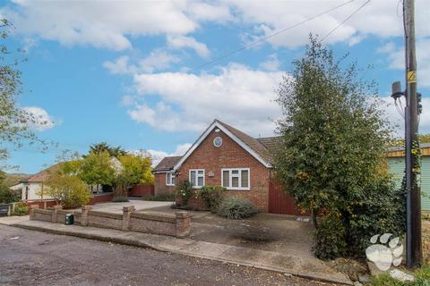 4 bedroom detached bungalow for sale, Ramsden View Road, Wickford SS12