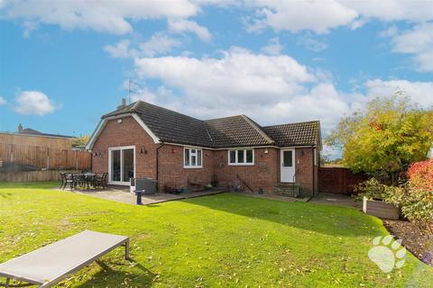 4 bedroom detached bungalow for sale, Ramsden View Road, Wickford SS12