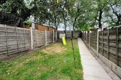 3 bedroom terraced house for sale, Princeton Close, Salford, M6