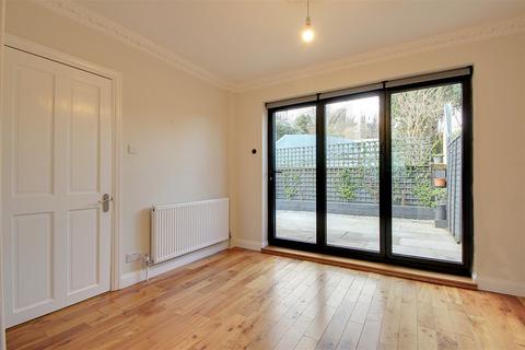 undefined, Woodlands Avenue, Berkhamsted