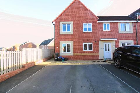 3 bedroom end of terrace house for sale, Topaz Drive, Bridgwater TA6