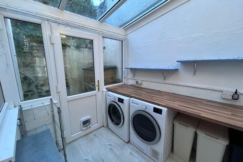 2 bedroom terraced house to rent, 14 Brynmill Terrace Brynmill Swansea