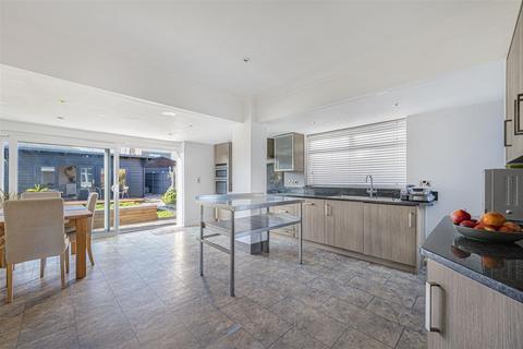 4 bedroom detached bungalow for sale, Steyning Avenue, Peacehaven